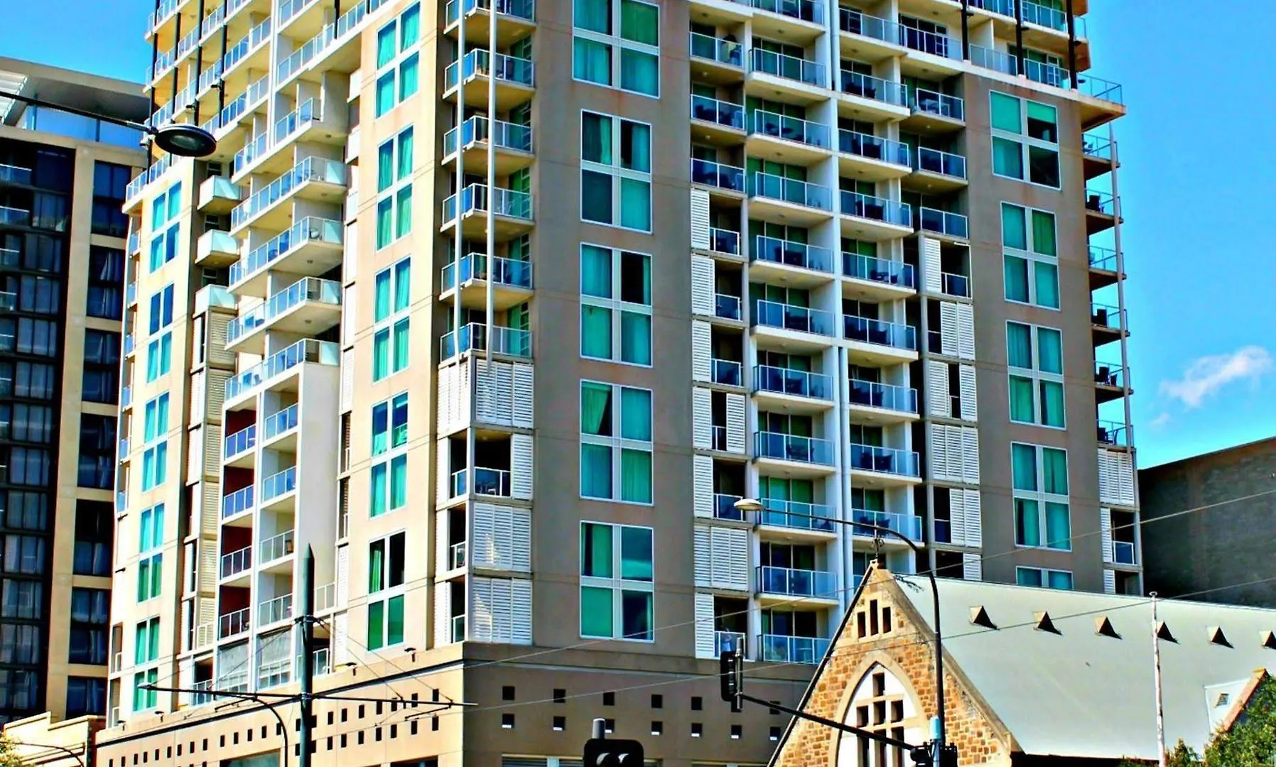 Adelaide Dress Circle Apartments - North Terrace Australia