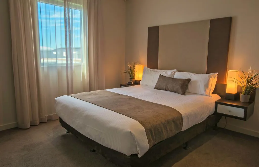 Adelaide Dress Circle Apartments - North Terrace