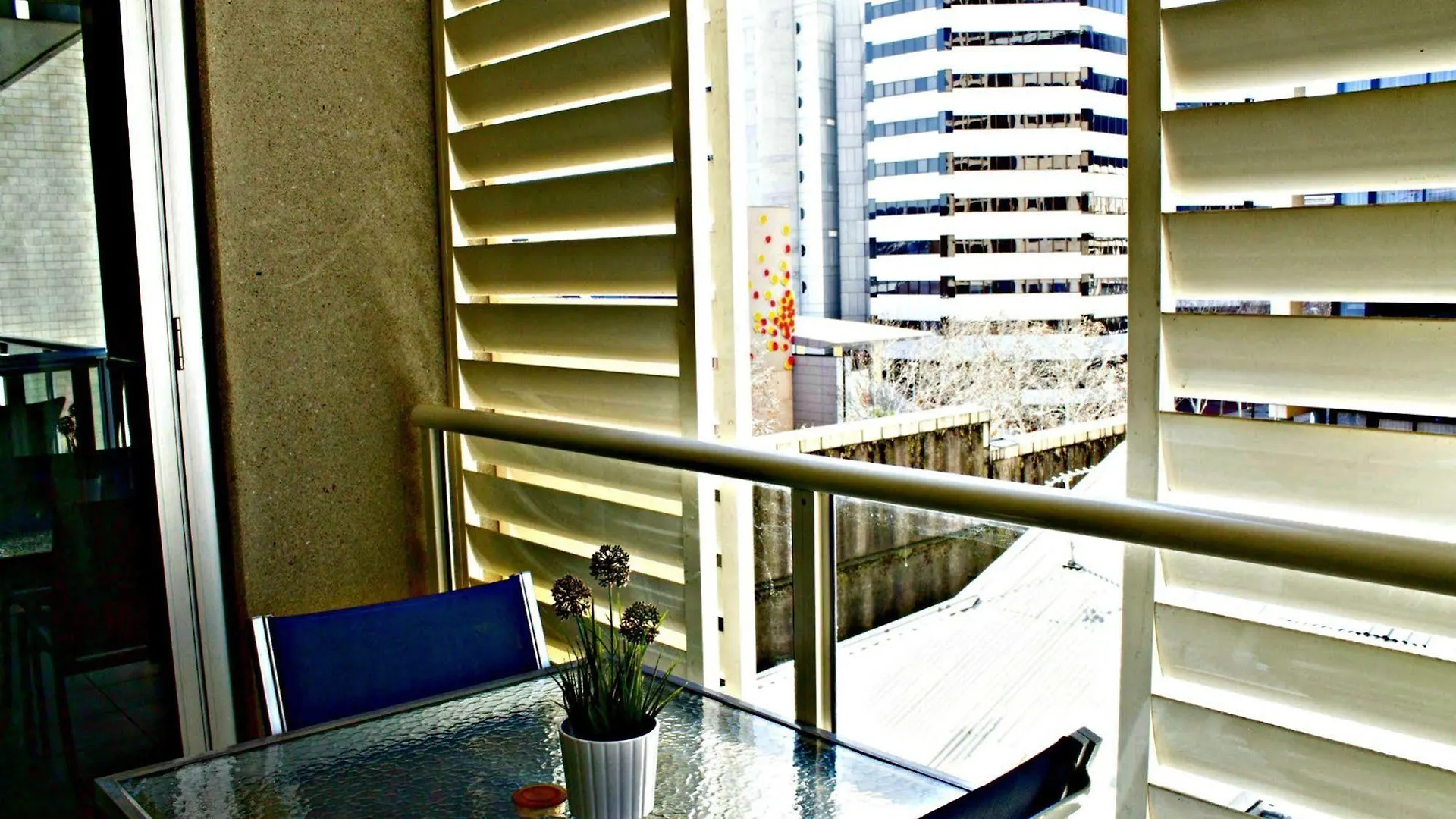 Adelaide Dress Circle Apartments - North Terrace