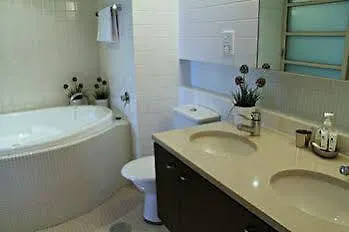 Adelaide Dress Circle Apartments - North Terrace