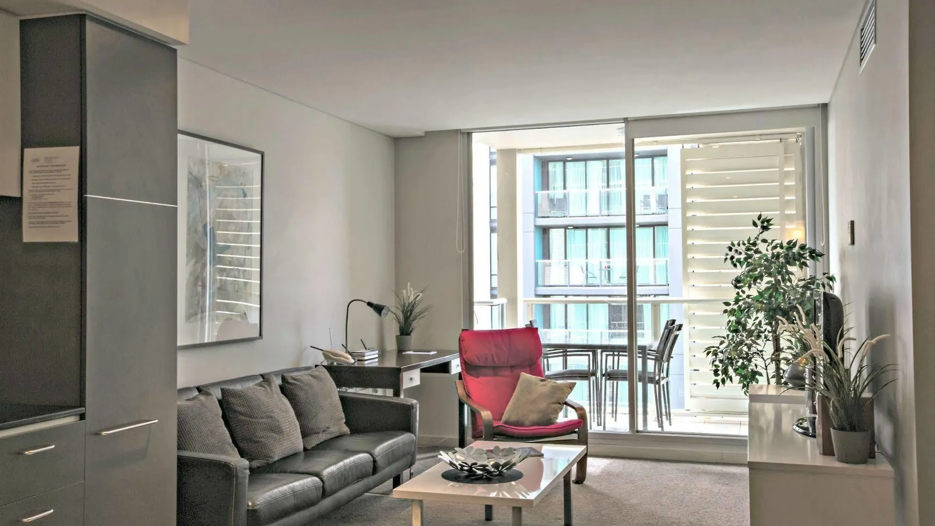 Adelaide Dress Circle Apartments - North Terrace